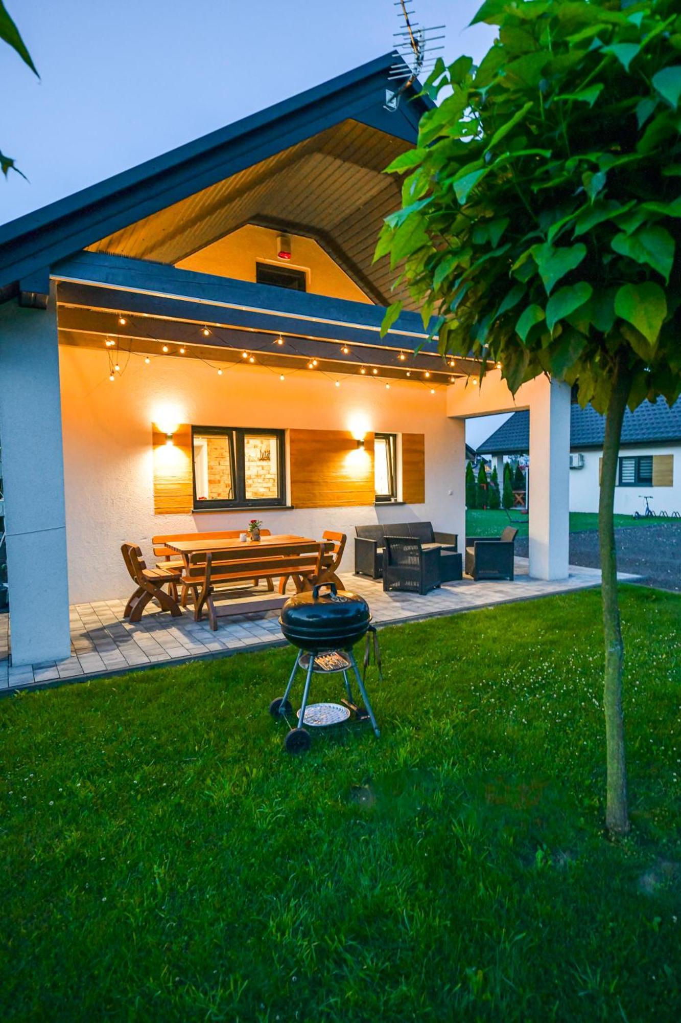 Domki Pod Skarpa Zator Ngoại thất bức ảnh